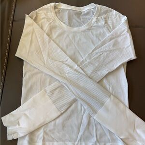 lululemon athletica white long sleeve swiftly tech (race length) size 4